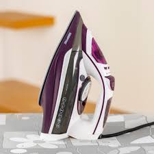 Geepas Steam iron gsi24025